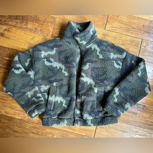 American Eagle Camouflage Sherpa Mock Collar Zipper Front Jacket